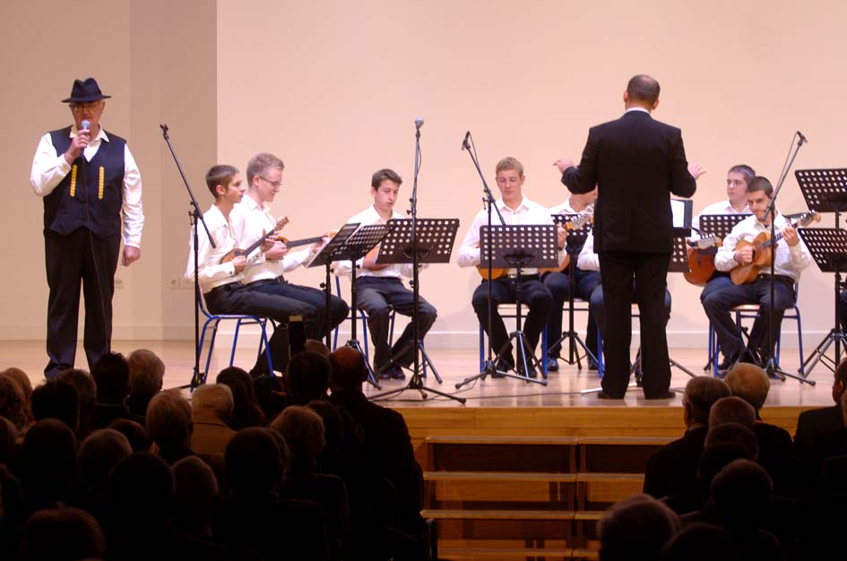 Koncert posve�en Vladi Baueru