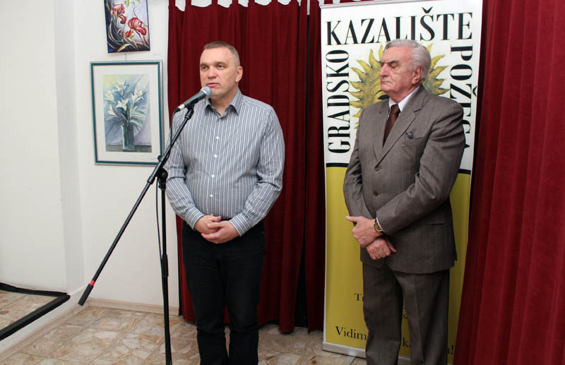 Kolektivna likovna izlo�ba